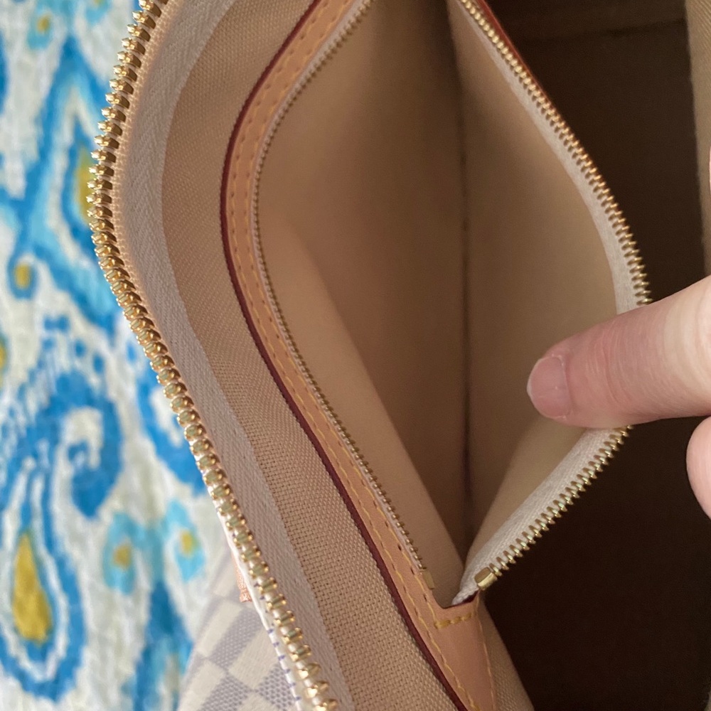 Authentic Louis Vuitton Speedy Bandouliere 30 - Picture 5 of 12